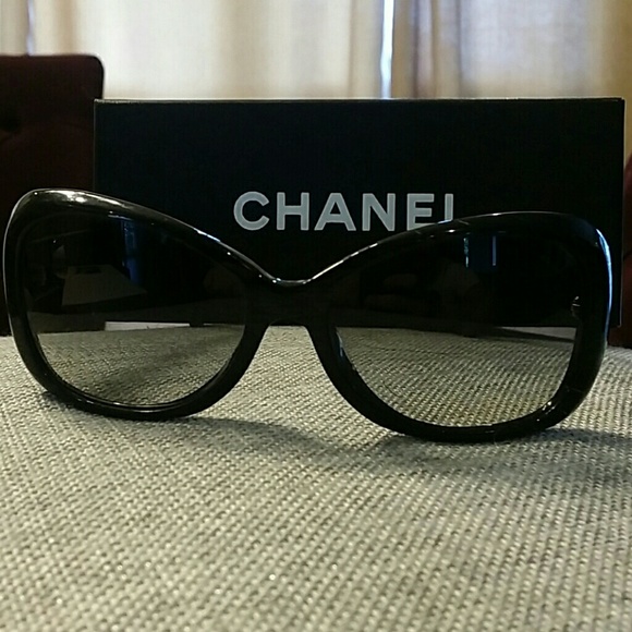 Chanel Black Sunglasses-5148