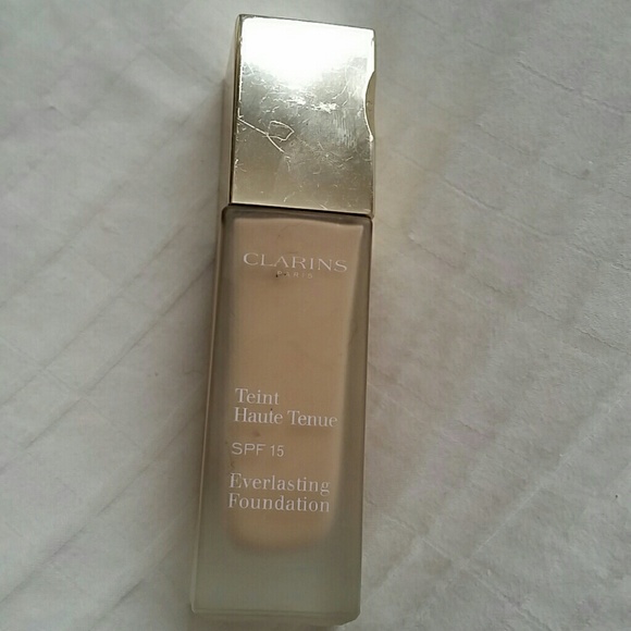 Clarins everlasting foundation