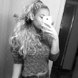 Meet your Posher, Alexis