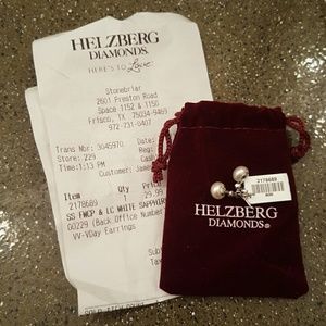 (SOLD) Beautiful Pearl Earrings.