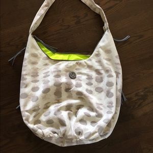 Lululemon bag