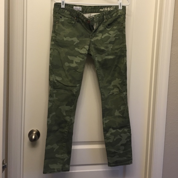 Gap Camo skinny- always skinny