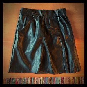 Aritzia Wilfred Free Natalia Skirt