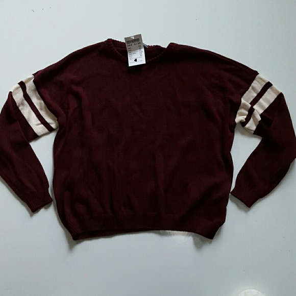 Brandy Melville Sweaters - Brandy Melville maroon veena sweater