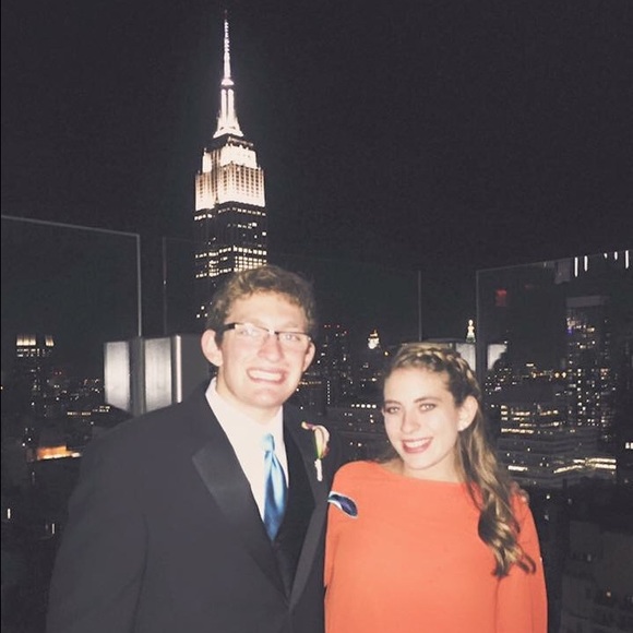 WELCOME TO MY CLOSET - Picture 2 of 4