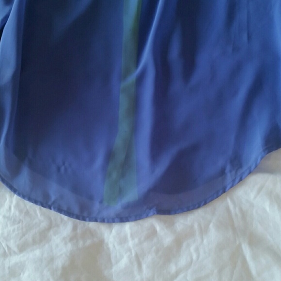 Periwinkle Collared Blouse - Picture 4 of 4