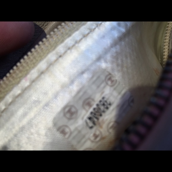 100% Auth Chanel - Picture 4 of 4