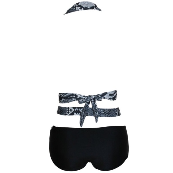 Swimsuit - Picture 3 of 6