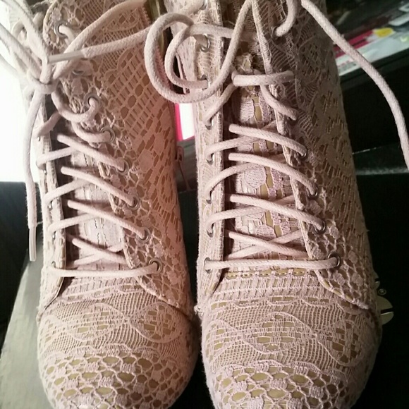 A light Cream pink lace up booties