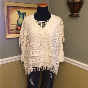 ❌SOLD❌Dunnes Crochet Fringe Boho Top