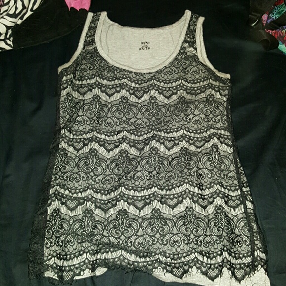 Cutw lace tank
