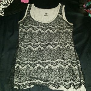 Cutw lace tank