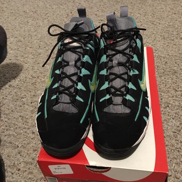 New pair of air max - Picture 2 of 3