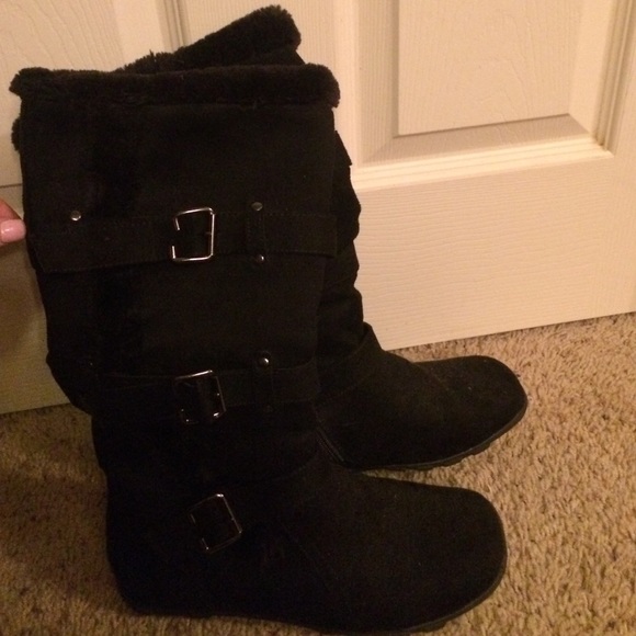 Black boots