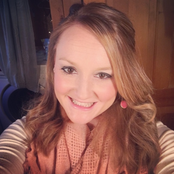 Meet your Posher, Ashley