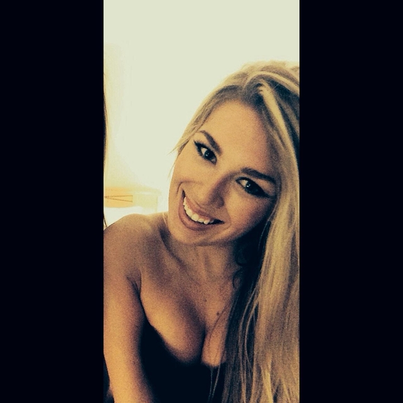 Meet your Posher, Erica