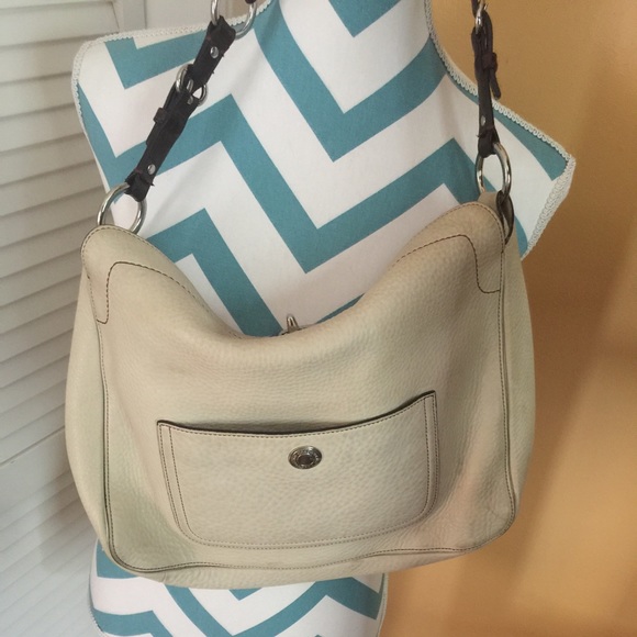 COACH Handbag - Picture 2 of 4