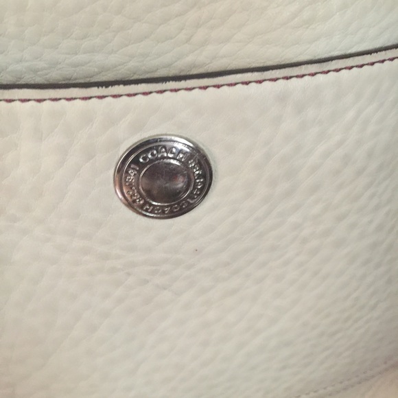 COACH Handbag - Picture 3 of 4