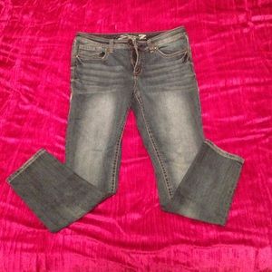 Darkwash skinny jeans