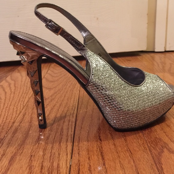 N by Nicole Miller Heels