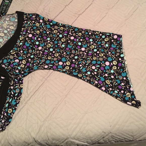 Ladies dress - Picture 3 of 3