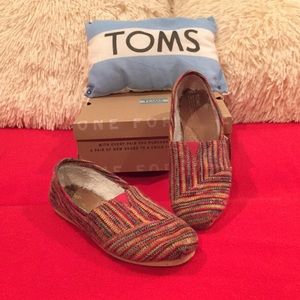 Cloth TOMS