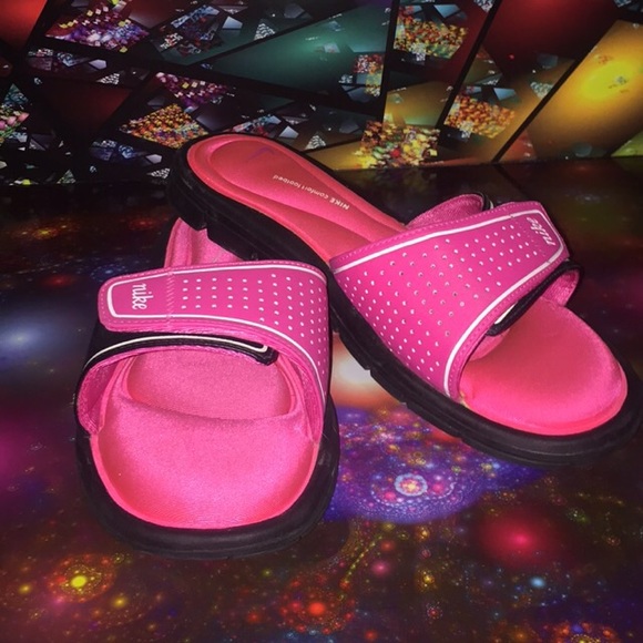 Pink Nike Slip On's