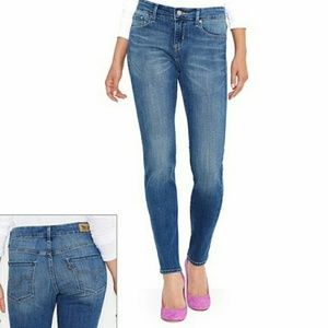 Like New Women's Levi's Mid Rise