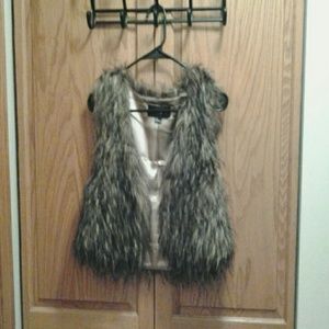 Forever 21 faux fur vest