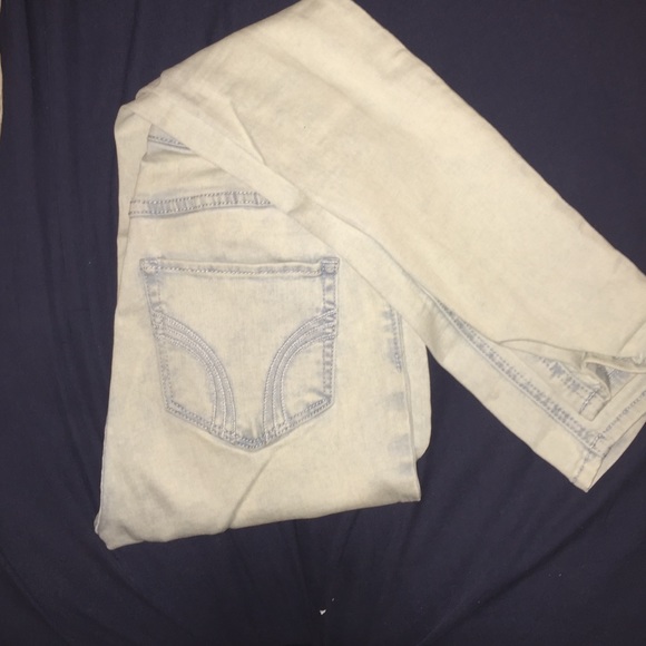 size 1  hollister high waisted jeans/ jeggings