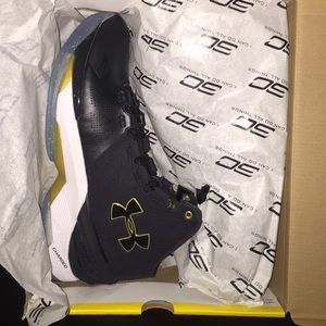 under armour ua curry 2 le-blk/wht/mgo never worn