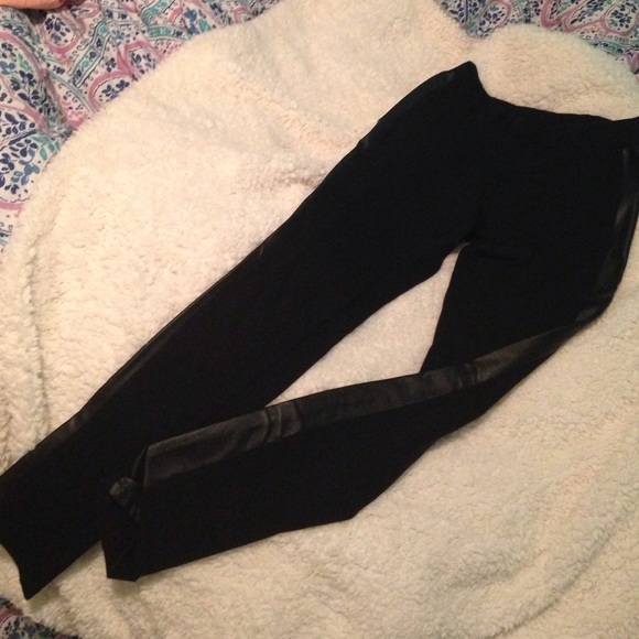 black leggings