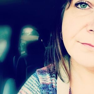 Meet your Posher, Becky