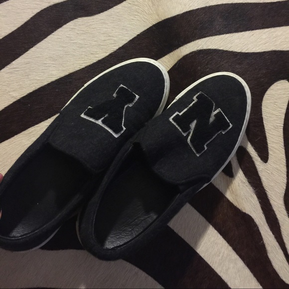 Sneakers - Picture 2 of 2