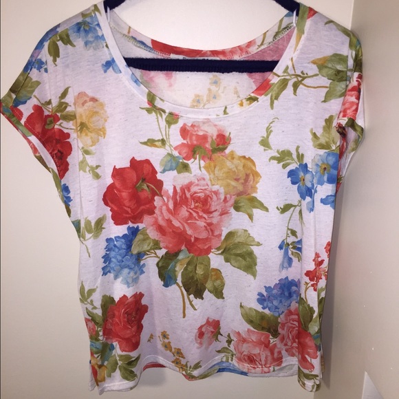 ❌SOLD❌Forever 21 floral T