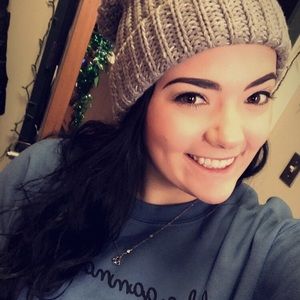 Meet your Posher, Lindy