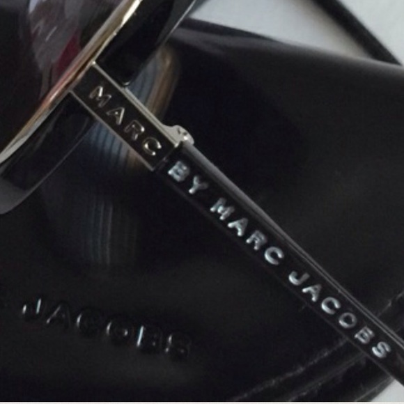 Marc Jacobs Sunglasses main image 4