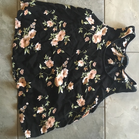 Floral open back shirt