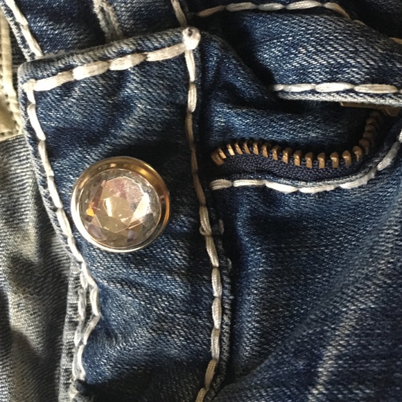 Capris - Picture 2 of 3