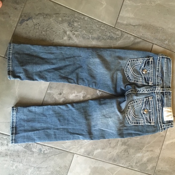 Capris - Picture 3 of 3