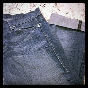 Distressed Jean Capris