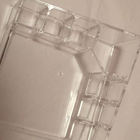 SOLD-Clear Acrylic Makeup Organizer - Picture 2 of 4