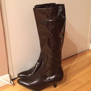 Brown stretch vinyl boots sz 8