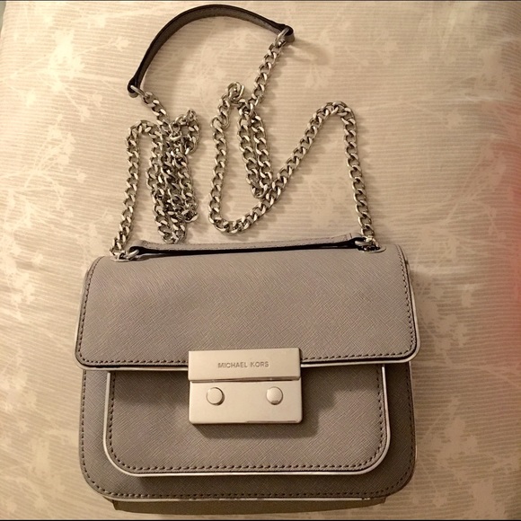 ⚡FINAL SALE⚡️Michael Kors Carine Bag