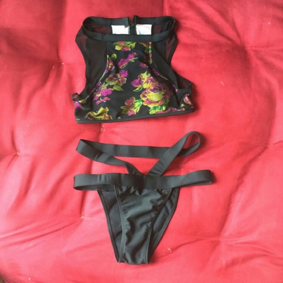 Floral bathing suit! - Picture 3 of 3
