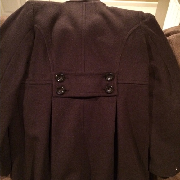 Portrait Coat - Picture 2 of 3