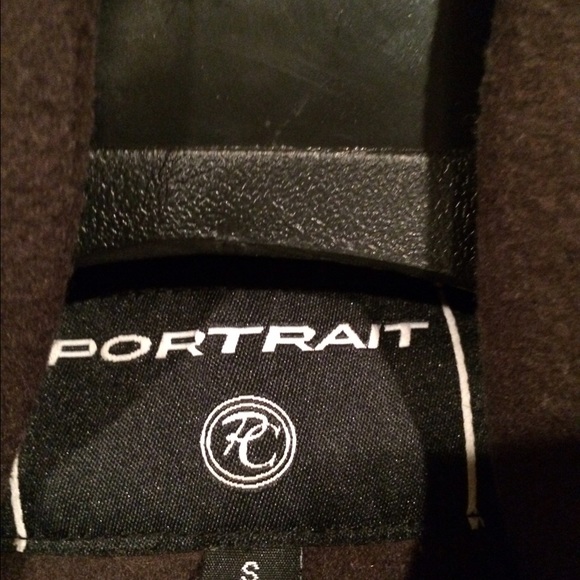 Portrait Coat - Picture 3 of 3