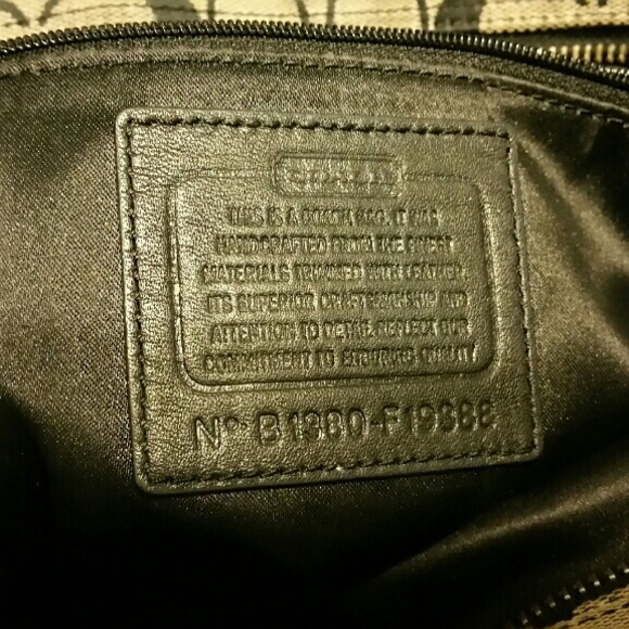 Coach Bag - Picture 3 of 4