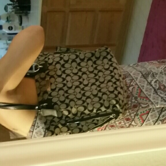 Coach Bag - Picture 4 of 4