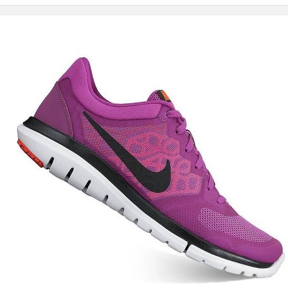 Nike Shoes - women's  Nike flex rn